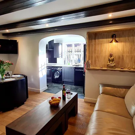 Speedy's - Cyanacottages *