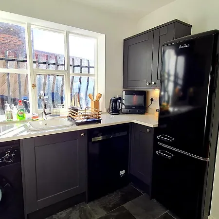 Speedy's - Cyanacottages